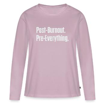Après l’épuisement avant tout - T-shirt manches longues Premium bio Femme - rose poudré - Devant - Julia (174cm)