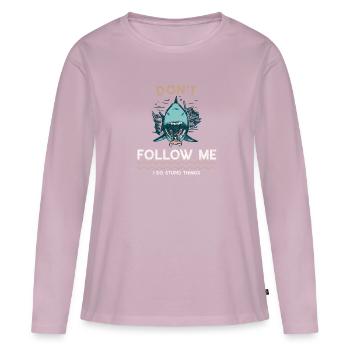 Ne me suivez pas. Je fais des choses stupides | Plongée - T-shirt manches longues Premium bio Femme - rose poudré - Devant - Julia (174cm)