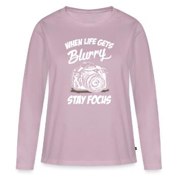 Photographe Restez concentré - T-shirt manches longues Premium bio Femme - rose poudré - Devant - Julia (174cm)