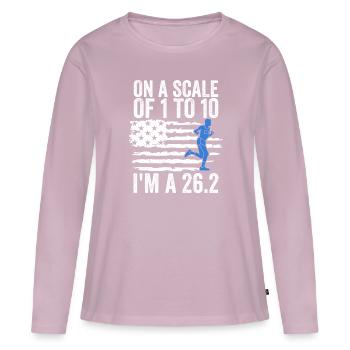 26.2 Meilen Marathon - Marathonläufer - Frauen Premium Bio Langarmshirt - Altrosa - Vorne - Julia (174cm)