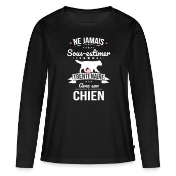 Sous-estimer une trentenaire avec son chien - T-shirt manches longues Premium bio Femme - noir - Devant - Julia (174cm)