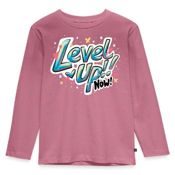 Lebendiges, inspirierendes "Level up now!" Zitat-Design - Kinder Premium Bio Langarmshirt - Mauve - Vorne - AI Model Kid Female (0cm)