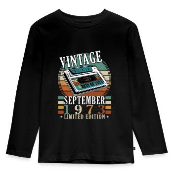 september 1973 Jahrestag september 1973 september - Kinder Premium Bio Langarmshirt - Schwarz - Vorne - AI Model Kid Male (0cm)