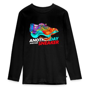 Sneakers shoes shoes sports gift - Teenager Premium Organic Long Sleeve Shirt - black - Front - AI Model Kid Female (0cm)