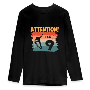 Attention! I am 9 - Teenager Premium Bio Langarmshirt - Schwarz - Vorne - AI Model Kid Female (0cm)