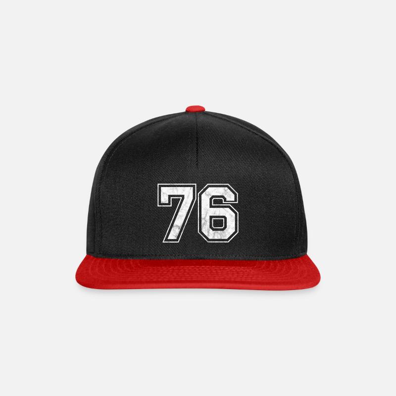 Anzahl 76 - Snapback Cap - Schwarz/Rot