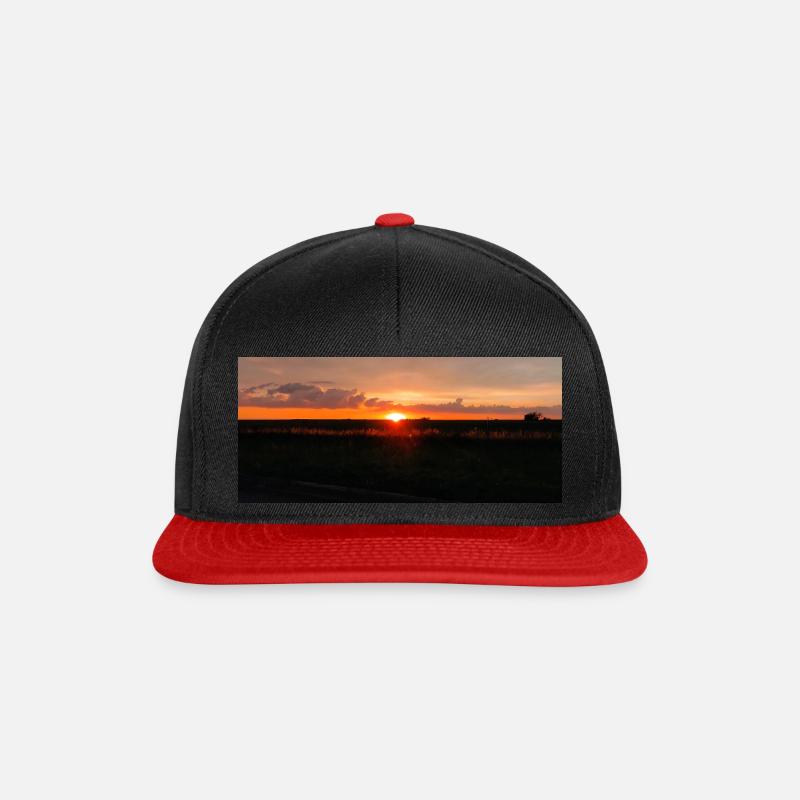 Messenger creation 740279723784173 - Snapback Cap - black/red