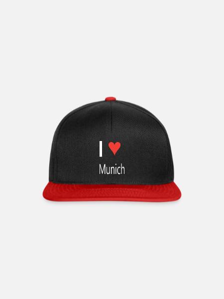 I love Munich Design Herz weißer Schriftzug - Snapback Cap - Schwarz/Rot