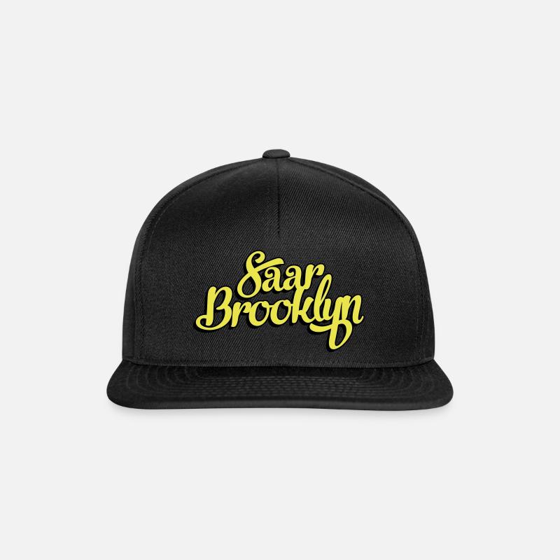 Saarbrooklyn - Das Original aus Saarbrücken - Snapback Cap - Schwarz/Schwarz