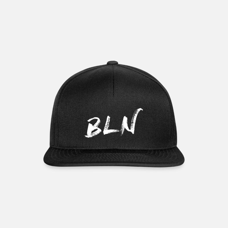 BERLIN - Snapback Cap - Schwarz/Schwarz