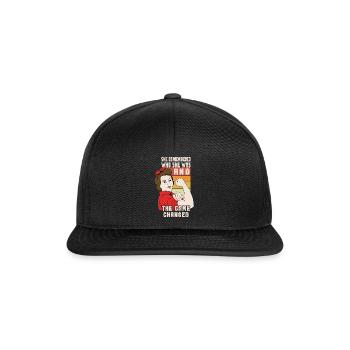 Elle s’est souvenue de qui elle était et le jeu a changé - Casquette snapback - noir/noir - Devant