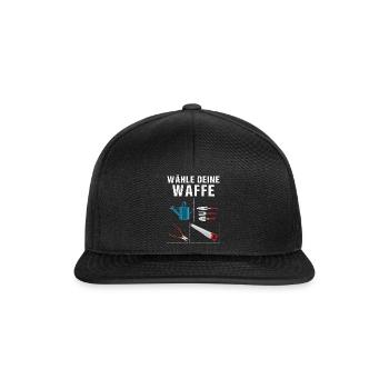 Wähle Deine Waffe Gartenwerkzeug Lustiges Gärtner - Snapback Cap - Schwarz/Schwarz - Vorne
