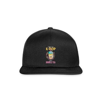Alimenté par la K-Pop et le Bubble Tea - Casquette snapback - noir/noir - Devant