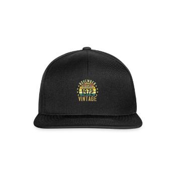The legends were born in November 1972 - 1972 - Snapback Cap - black/black - Front