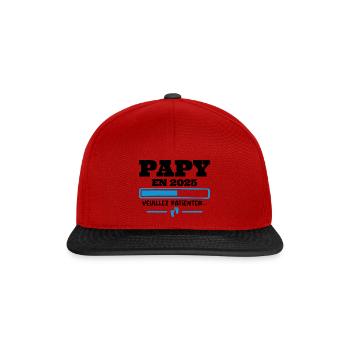 Futur Papy 2025 Grand-père Bébé Grossesse Cadeau - Casquette snapback - rouge/noir - Devant