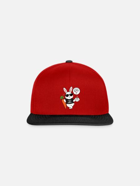 Chilliger Hase mit Karotte & Kaffee - Snapback Cap - Rot/Schwarz