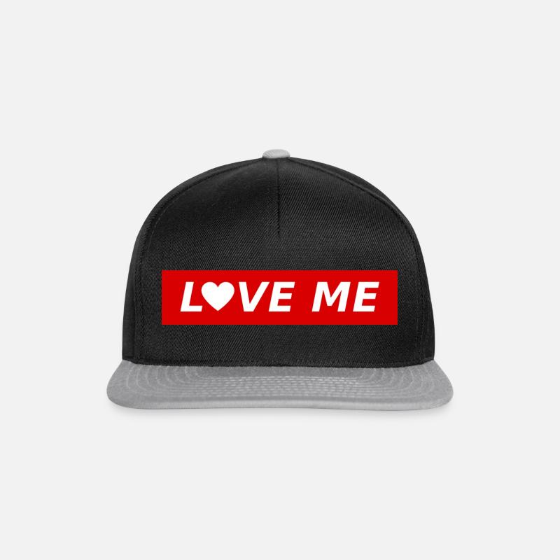 Love Me - Snapback Cap - Schwarz/Grau