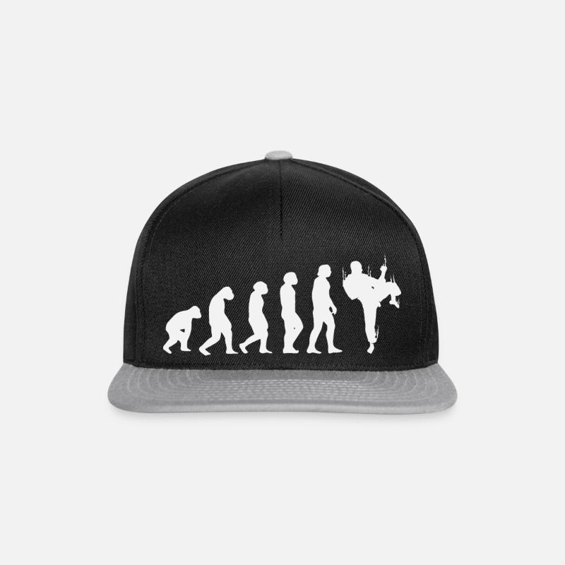 Karate Evolution - Snapback Cap - Schwarz/Grau