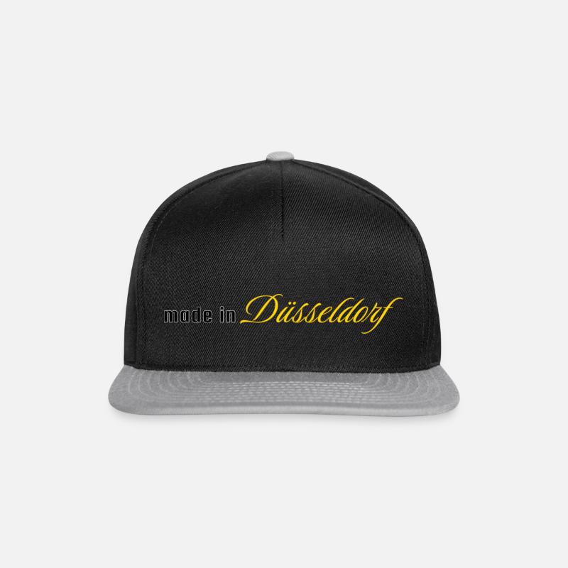 made in Dusseldorf - Snapback Cap - black/grey