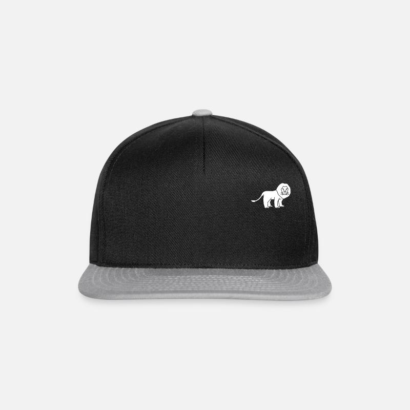 Löwe Logo auf Brust dezent Geschenkidee - Snapback Cap - Schwarz/Grau