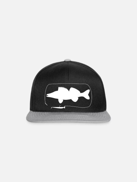 Zander mit Gummifisch - Snapback Cap - Schwarz/Grau