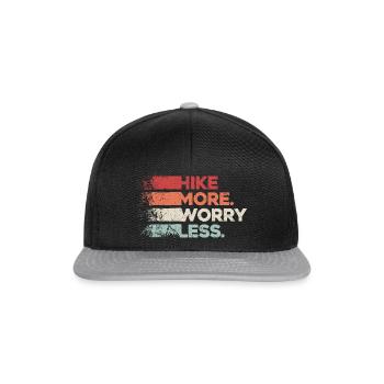Hike More Worry Less. Wanderung Wandern Design - Snapback Cap - Schwarz/Grau - Vorne