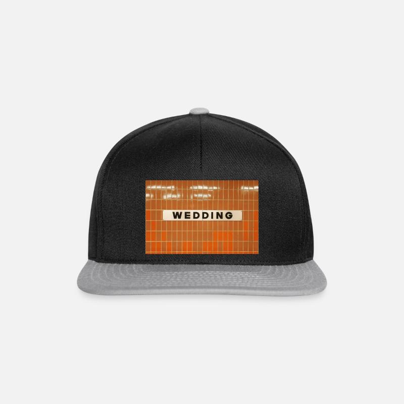 Wedding U-Bahn Bahnstation I Geschenk Berlin Liebe - Snapback Cap - Schwarz/Grau