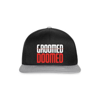 Groomed Doomed Groom Wedding Pun - Snapback Cap - black/grey - Front
