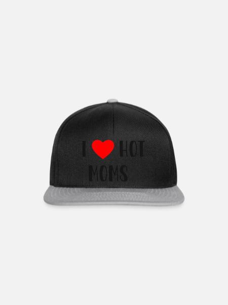 „I LOVE HOT MOMS“ - Snapback Cap - Schwarz/Grau