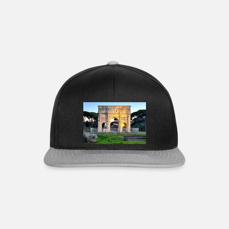 Konstantinsbogen in Rom, bei Sonnenuntergang - Snapback Cap - Schwarz/Grau