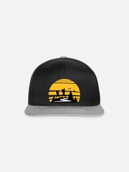 WANDERN Mountains Sun - Snapback Cap - black/grey
