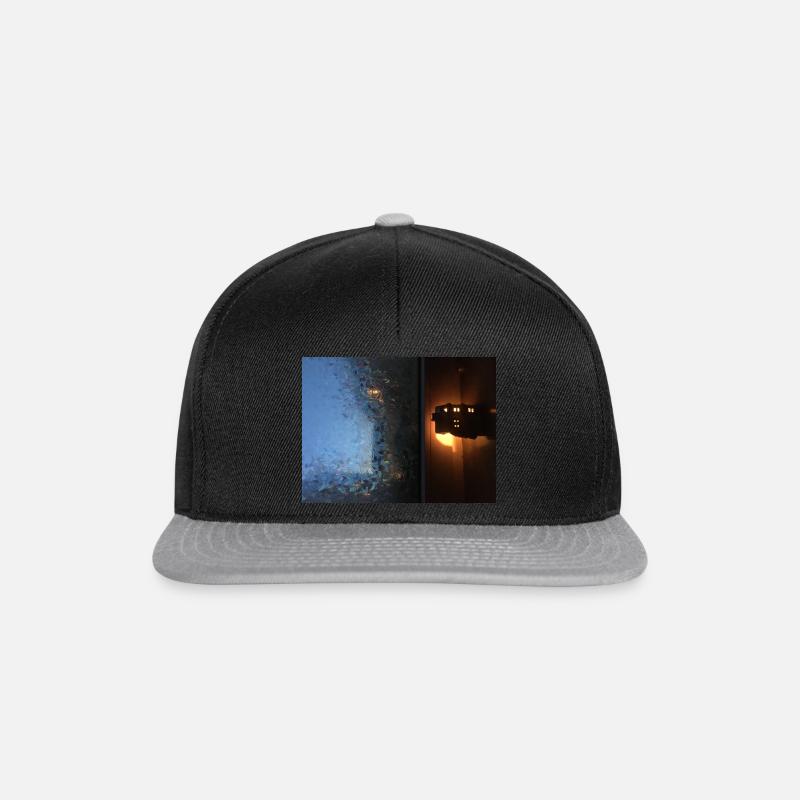 6F89154C 15FC 4442 84A9 082D140DC1BA - Snapback Cap - Schwarz/Grau