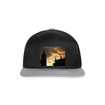 Sunset in Vilnius - Snapback Cap - black/grey - Front