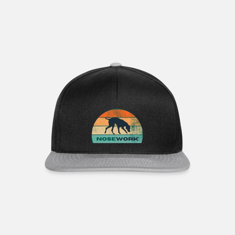 I train NOSEWORK - sun - Snapback Cap - black/grey