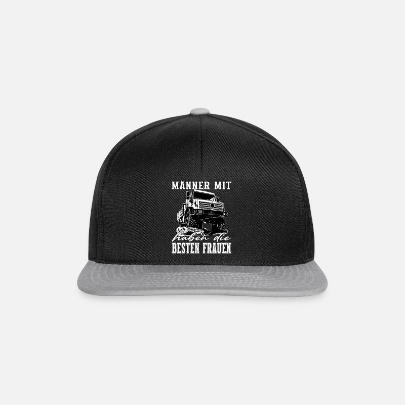 Männer mit Unimog - Offroad - Universal Motorgerät - Snapback Cap - Schwarz/Grau