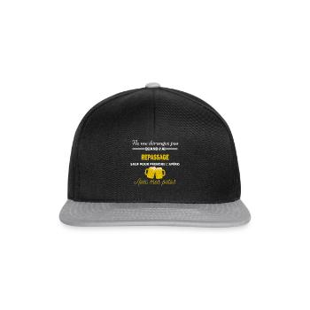 Ne me dérangez pas QUAND J'ai l'apéro repassage - Casquette snapback - noir/gris - Devant