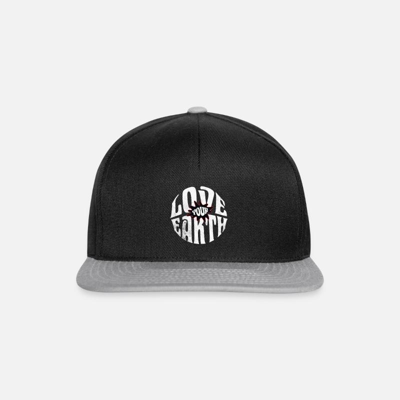 Love Your Earth – Sustainable Statement Design - Snapback Cap - black/grey