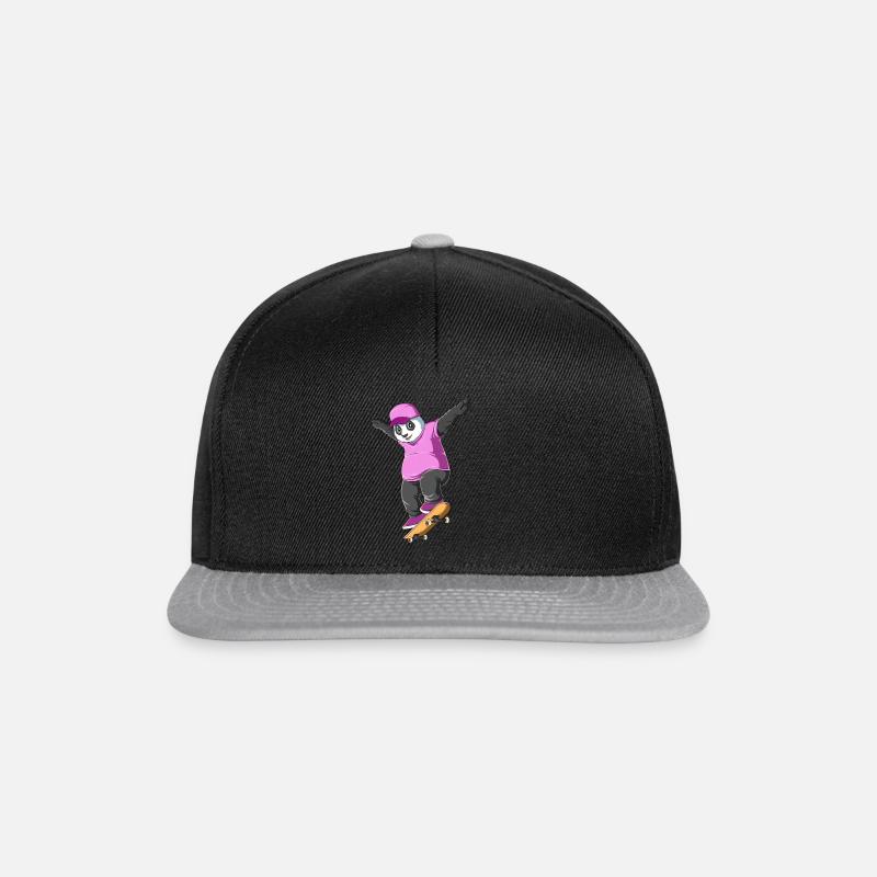 Pink Panda auf Skateboard - Panda Skater - Snapback Cap - Schwarz/Grau
