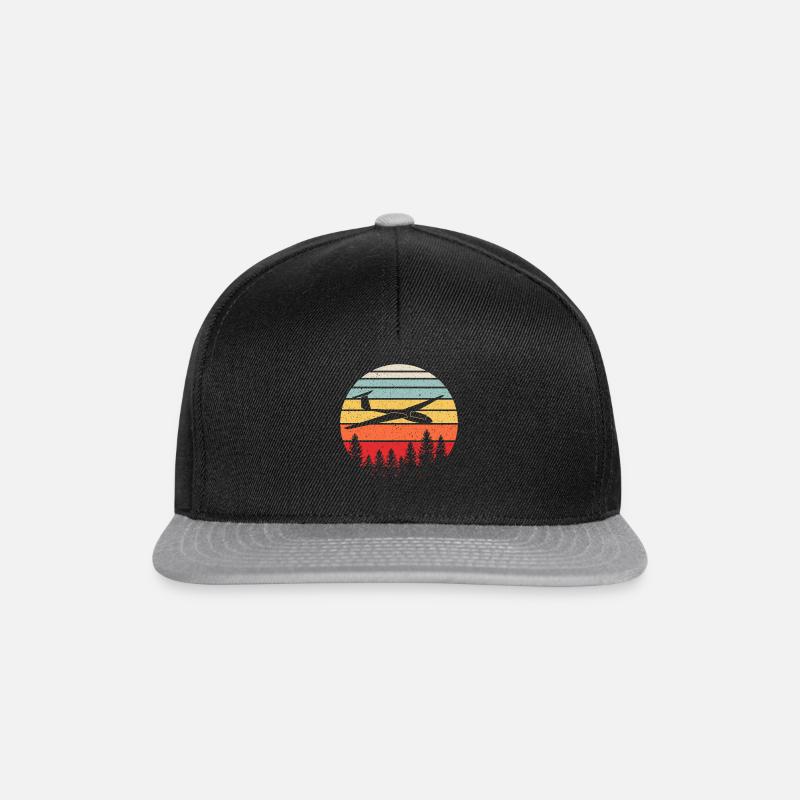 Gliding vintage glider pilot - Snapback Cap - black/grey