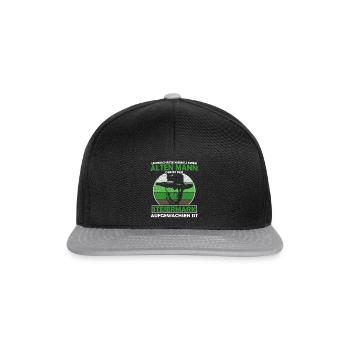 Unterschätze Niemals Einen Alten Mann Steiermark - Snapback Cap - Schwarz/Grau - Vorne