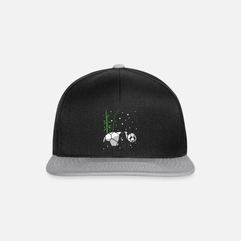 Geometrischer Panda unter dem Schnee - Snapback Cap - Schwarz/Grau