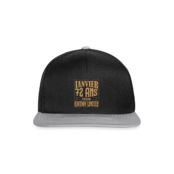 Janvier 72 ans. Cadeau 72 ans janvier anniversaire - Casquette snapback - noir/gris - Devant