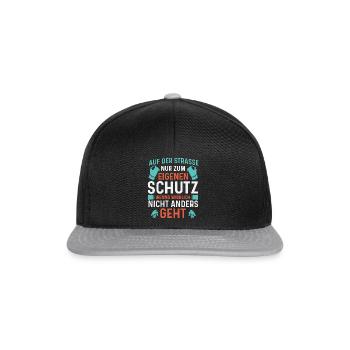 Auf der Straße zum Schutz - Snapback Cap - Schwarz/Grau - Vorne