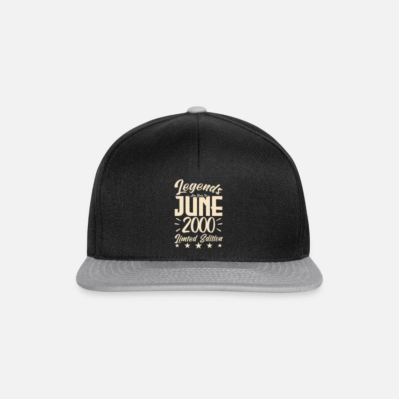 Geboren Juni 2000 Geburtstagsgeschenk 2000. - Snapback Cap - Schwarz/Grau