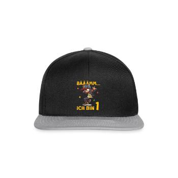1.Geburtstag Jungen - Bääm ich bin 1 Coole Jungs - Snapback Cap - Schwarz/Grau - Vorne