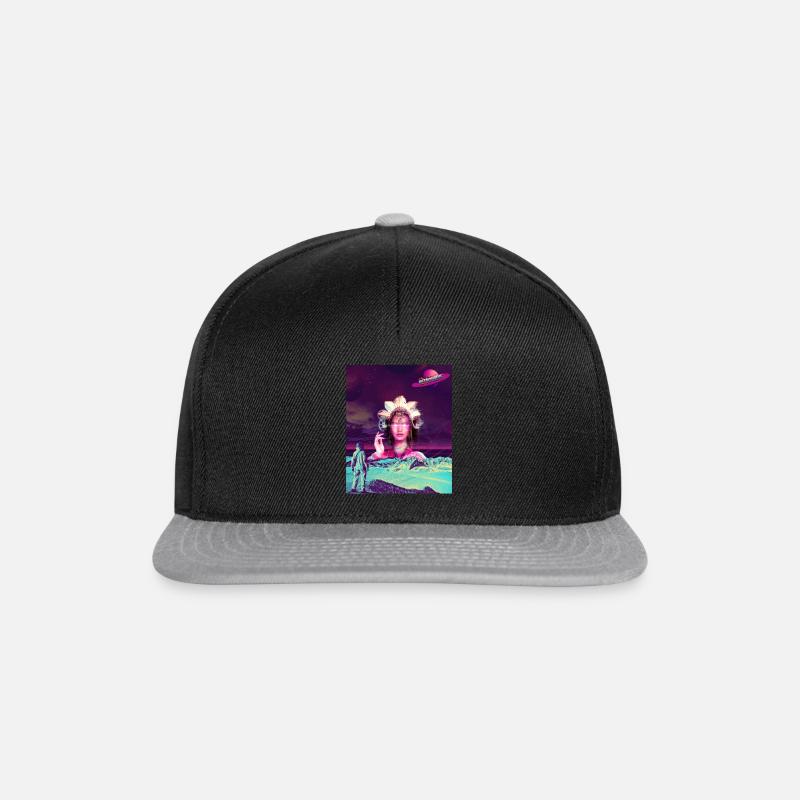 Space Godness in Retrowave - Snapback Cap - Schwarz/Grau