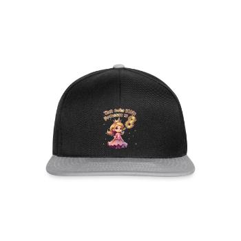 This little princess is 8 - 8th birthday - Snapback Cap - black/grey - Front
