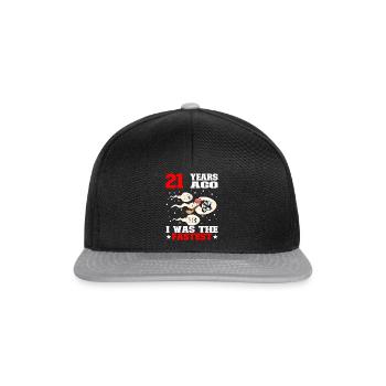Lustiger Geburtstagsspruch 21 Jahre Alt - Snapback Cap - Schwarz/Grau - Vorne