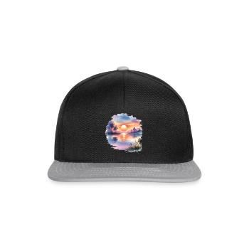 Ruhiger See bei Sonnenuntergang in Wasserfarbe - Snapback Cap - Schwarz/Grau - Vorne