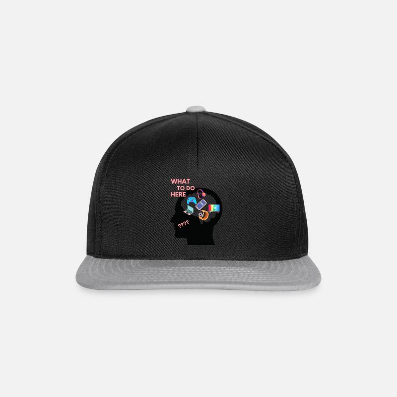 Und was kann man hier tun? - Snapback Cap - Schwarz/Grau